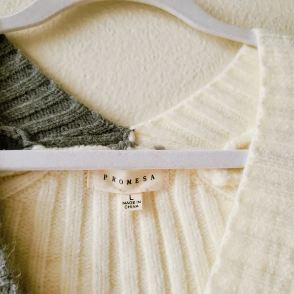 Francesco Ribbed Button Front Colorblock Cardigan - Picture 5 of 8